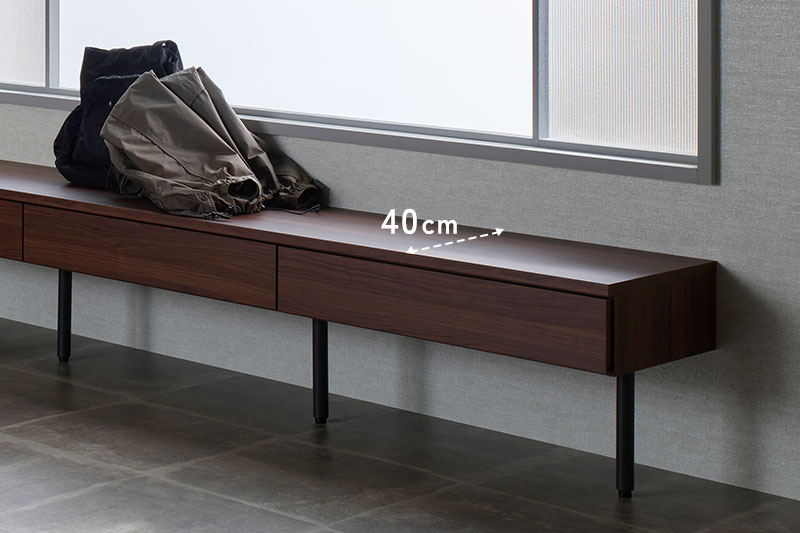 MARGINの玄関用ベンチは奥行40cmのスリム設計